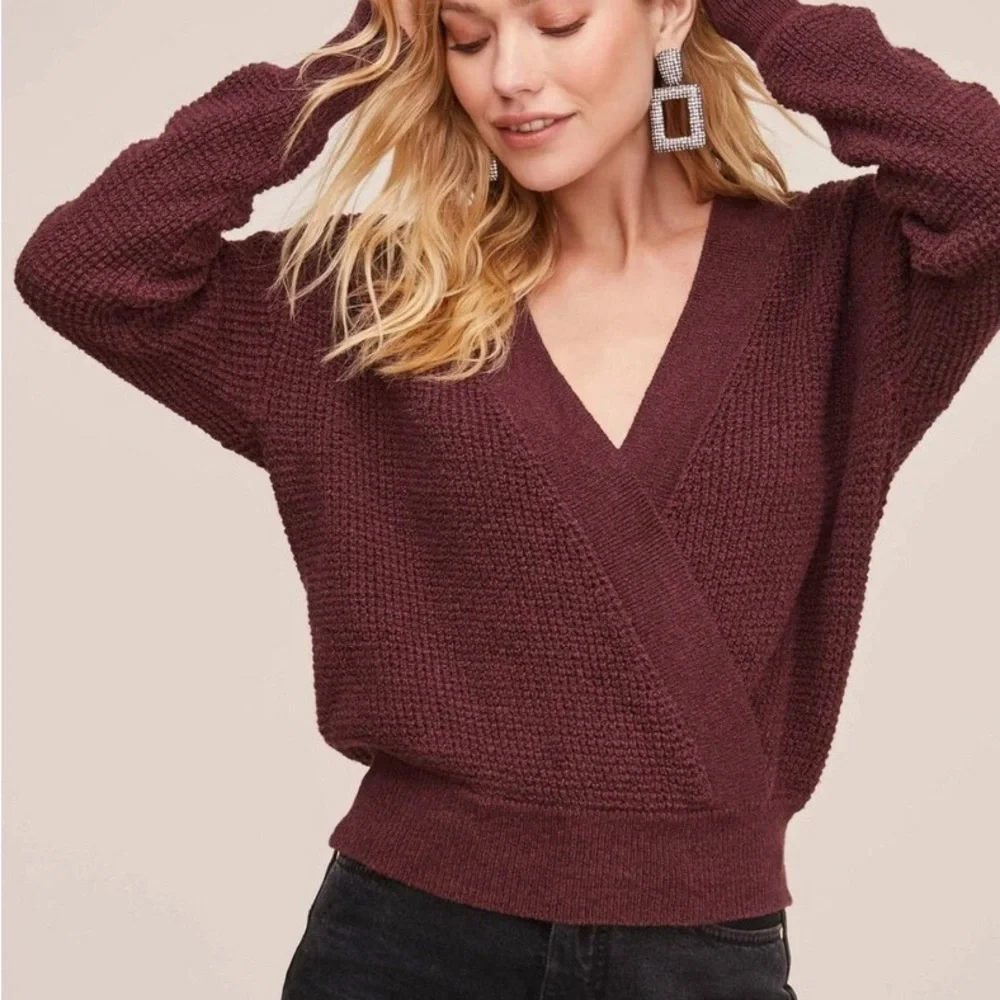 ASTR The Label Stephanie V Neck Wrap sweater in Burgundy Medium - Picture 1 of 11